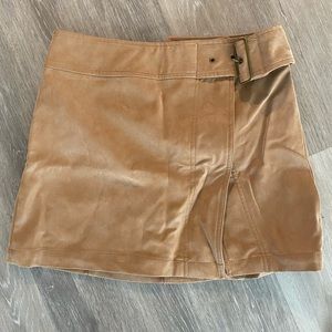 NEVER WORN Free People SZ 2 Suede Mini Skirt